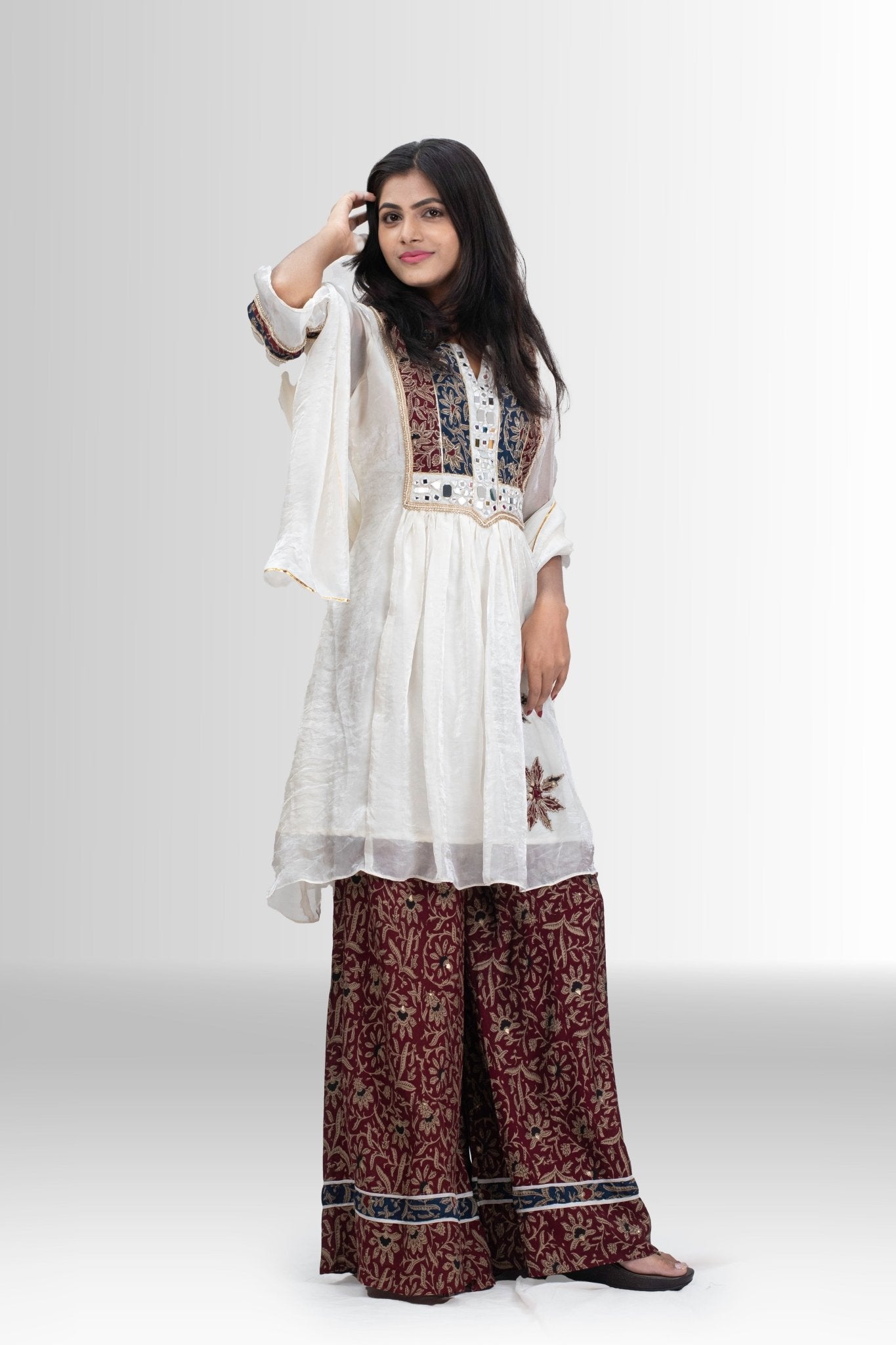 Decode the Dress Code: Casual vs Dressy Party Attire in India – Rosio House